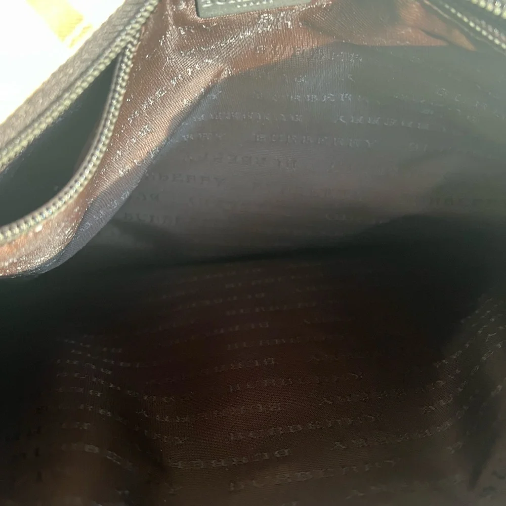 Classic Burberry Nova Check Bag - Picture 9 of 9